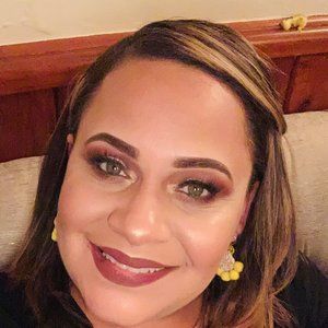 Meet your Posher, Carlina